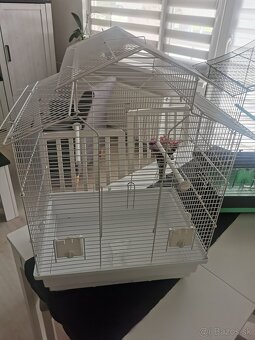 2 klietka, pre menšie vtáky - 3