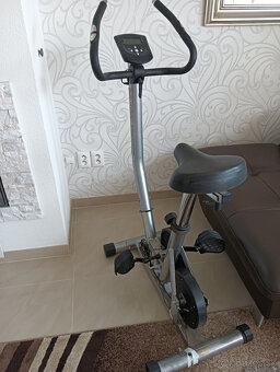 Predám gril,mikrovlnku,el.radiator,stacion.bicykel - 3