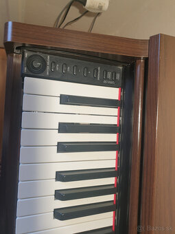 Klavír Yamaha Aria -elektricky - 3