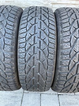 205/60 R16 Sebring zimne - 3
