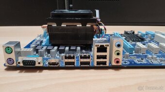 Predám základnú dosku  Gigabyte GA-F2A55-DS3 - 3