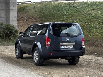 Nissan Pathfinder - 3