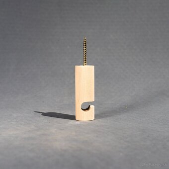 Drevený stropný háčik – ručná výroba - 3