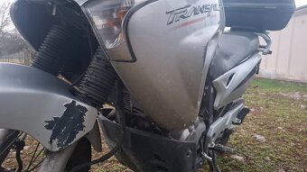 Honda transalp XL650v 2004 - 3