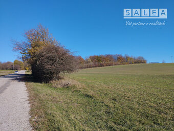 Krásny pozemok v obci Chvojnica časť - Hate o výmere 3845m2 - 3