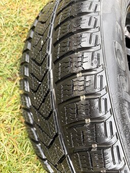 Pirelli R16 215/60 5 x 112 - 3