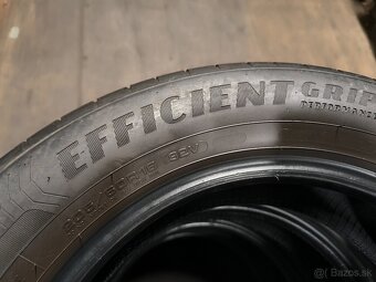 Goodyear Efficient Grip 205/60 R16 92V - 3