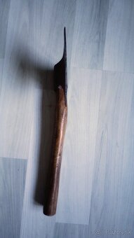 Starožitná sekera tesárska kresačka - 3