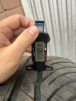 Zimne pneumatiky MICHELIN 245/45 R18 - 3