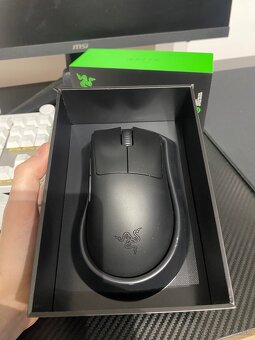 Razer DeathAdder V3 Pro - 3