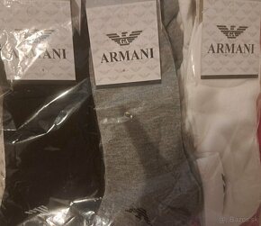 Predávam panske boxerky a ponožky Armani - 3