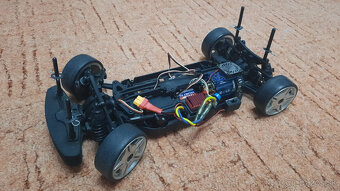 Predám hobby grade auto na diaľkové ovládanie - 3
