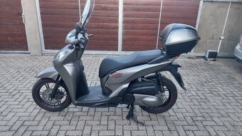 Honda SH300i - 3