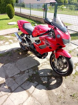Honda vtr 1000 f - 3