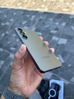 S25 256GB SIVY NOVY - 3