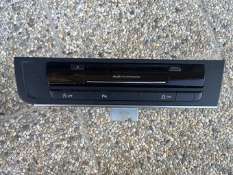 Audi A6 C7, radiaca jednotka MMI 3G, Display - 3