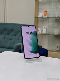 📱 Samsung Galaxy S22 128GB Zelený - 3