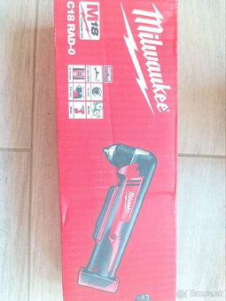 Pravouhlý vŕtací skrutkovač Milwaukee - 3