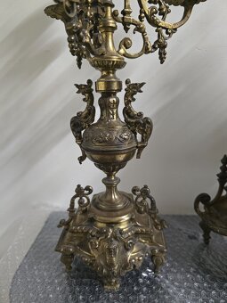 Starožitné krbove hodiny a svietniky.... - 3