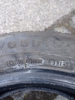 Dunlop Winter Response 175 / 65/ R 15 - 3