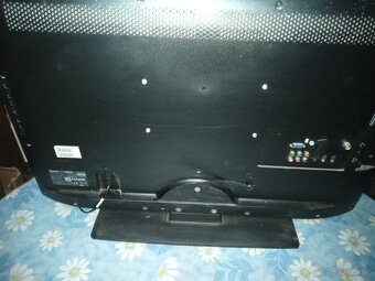 Predám lcd televízor Philips 32PF3207/12 - 3