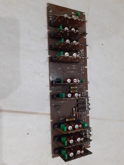 Predzosilovač Tesla Music 130 - 3