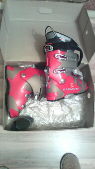 skialp lyže, lyžiarky a ďalšie veci - 3