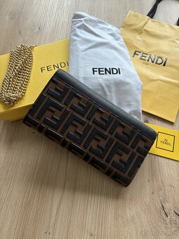 Fendi kabelka-peňaženka - 3