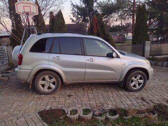 Toyota RAV 4 - 3