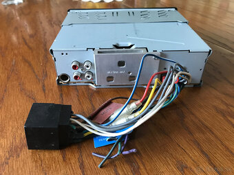 Kenwood KDC 120RY 4x50W USB, AUX - 3
