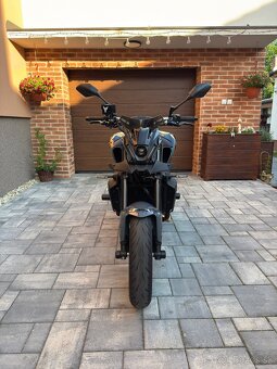 Yamaha MT09 - 3