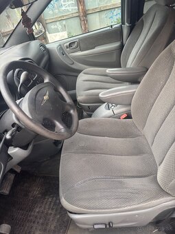 Chrysler Voyager - 3