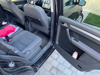 VW Touran 1,9tdi ,77kw,r.v 2010 - 3