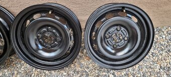 Predám 4xplechové disky z ford fiestu 4x108 r14,et37,5 J5,5 - 3