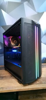 Intel i7 12700, RTX 4060 Ti, 32GB RAM, SSD - 3