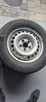 Zimne pneu 215/65r16c - 3