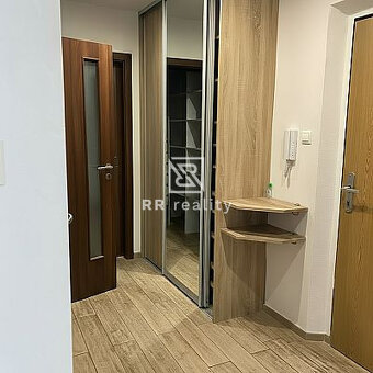 3i byt, Terasa pražského typu. - 3