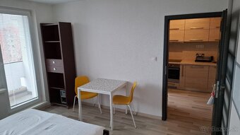 PRENÁJOM - 1,5 izbový byt s veľkou loggiou Vlčince, Žilina - 3