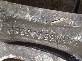 Predám kolesa mazda - 3