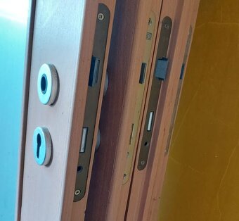 dvere interierove presklene sirka 80cm - 3