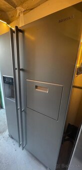 Americká chladnička Samsung Side-by-Side s dávkovačom - 3