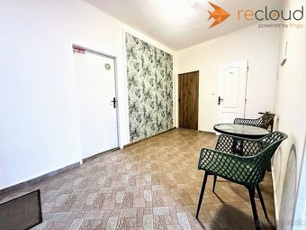 Na prenájom slnečný obchodný priestor 40.64 m2 v blízkosti c - 3
