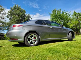 Alfa romeo GT cupe 110kw jtd top stav - 3