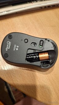Predám myš Logitech M240 Bluetooth Mouse Graphite - 3