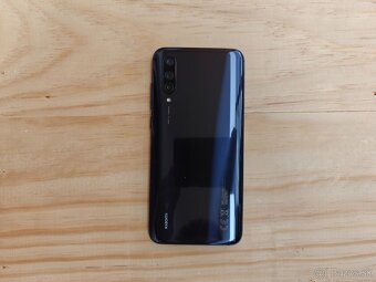 Xiaomi Mi 9 Lite 6/64gb - 3