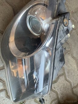 Predám predné svetla do vw Touran facelift - 3