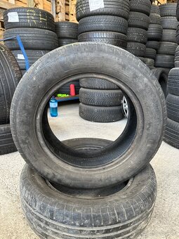 195/60 R15 - 3