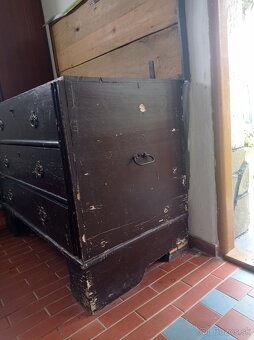 Starožitná komoda - 3