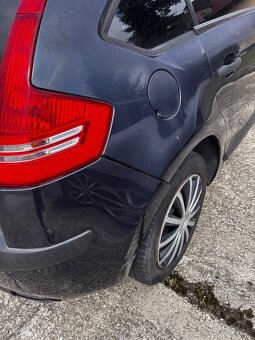 Predám Citroën c4 - 3