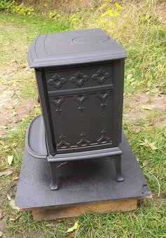 Liatinové kachle Jotul F 100 CB čierný lak - 3